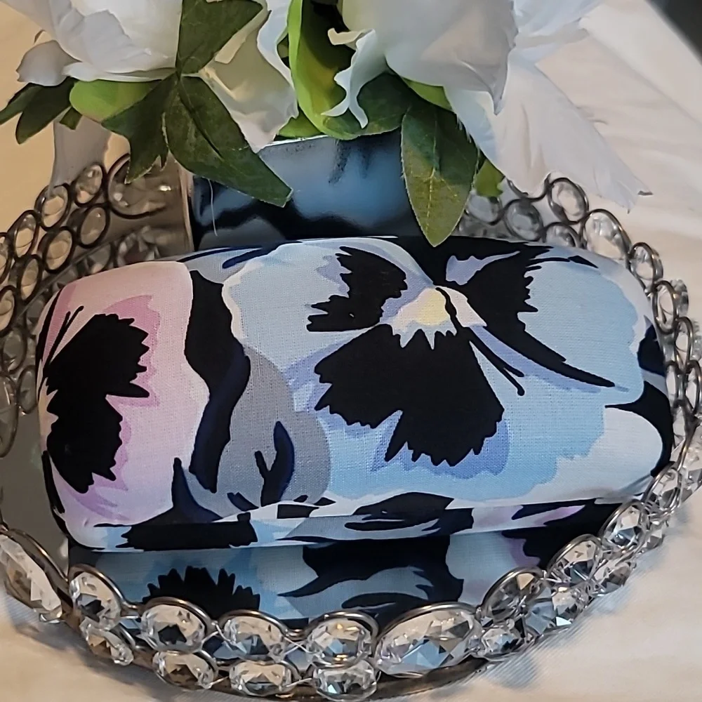 🖤💙Vera Bradley Floral Eyeglass Case 💙🖤